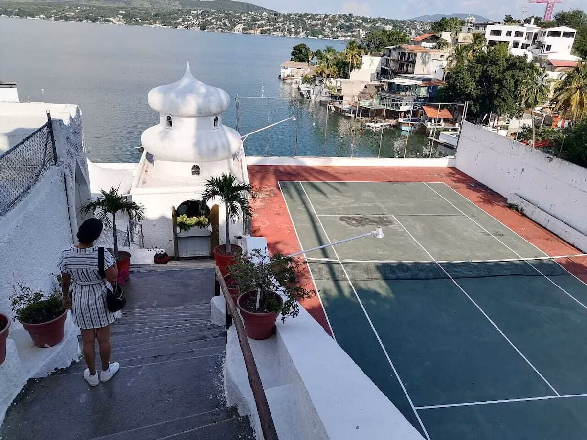 Hotel Marina Palace — lago Tequesquitengo